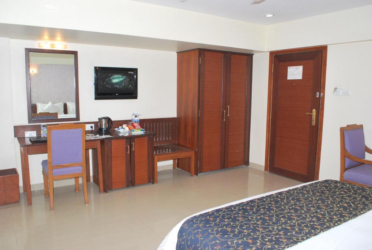 Hotel Abigail Regency Shirdi Exterior foto