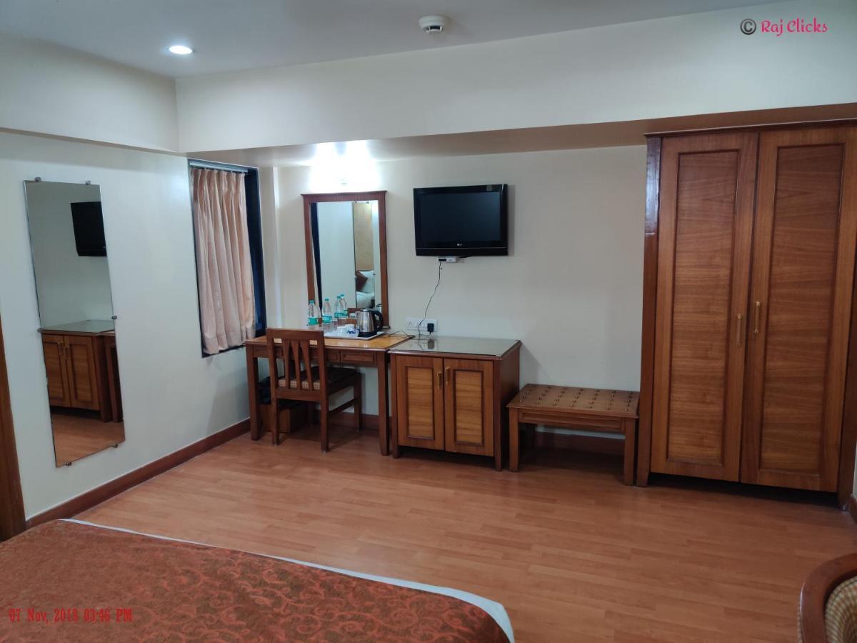 Hotel Abigail Regency Shirdi Exterior foto
