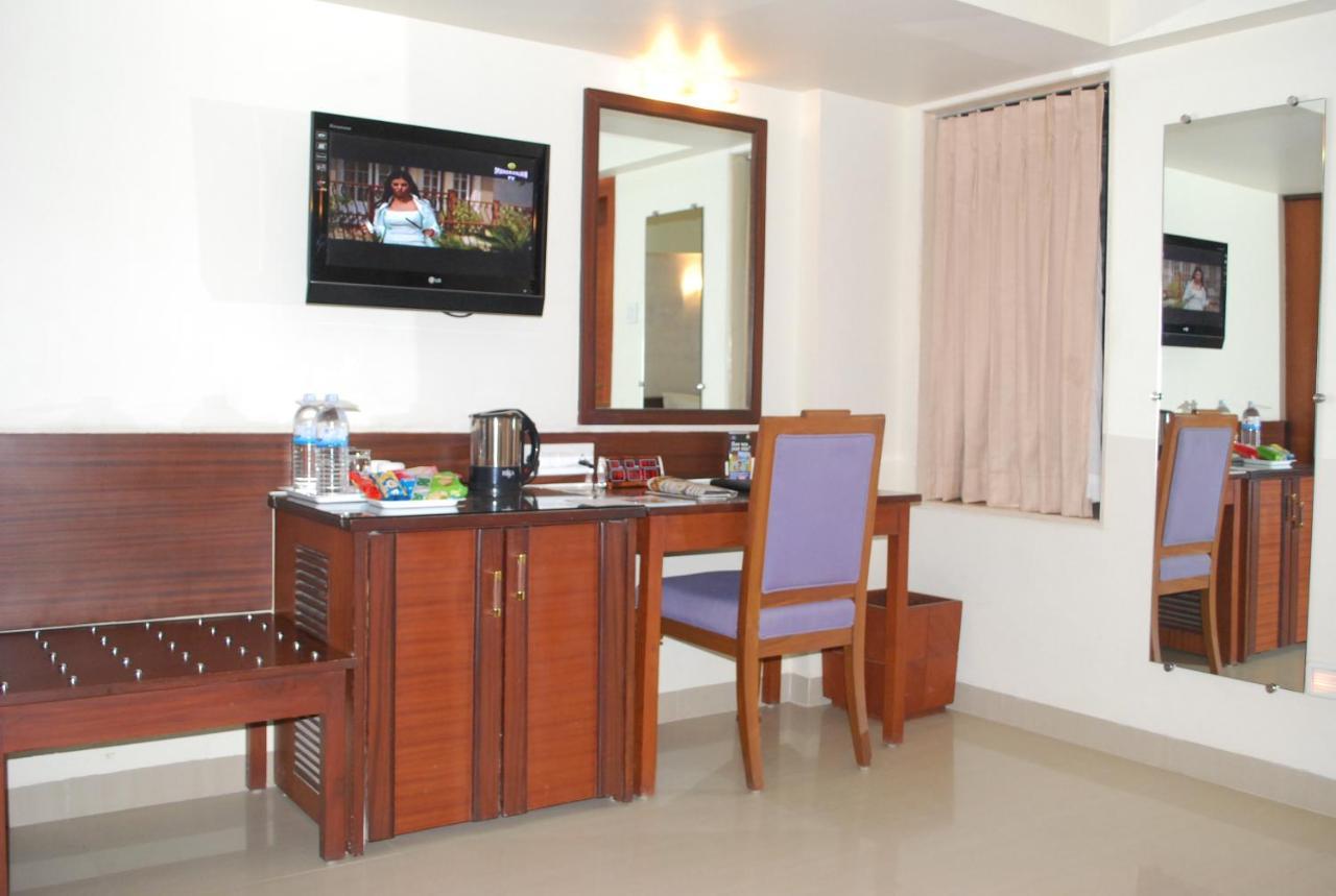 Hotel Abigail Regency Shirdi Exterior foto