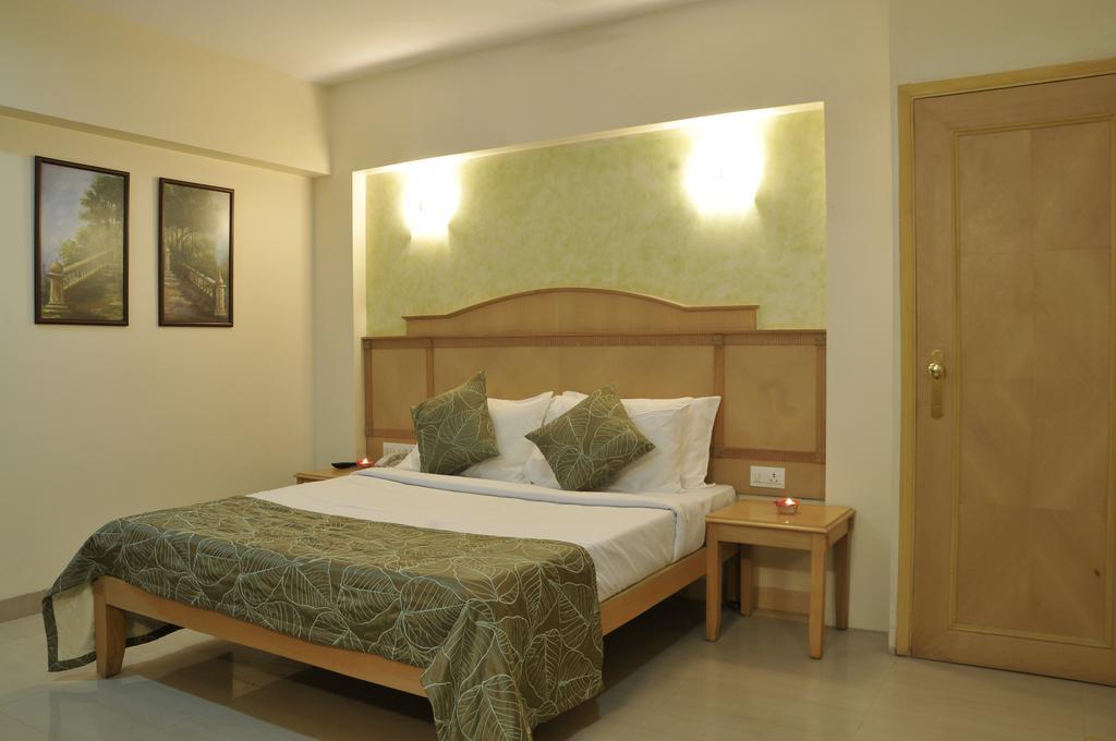 Hotel Abigail Regency Shirdi Exterior foto