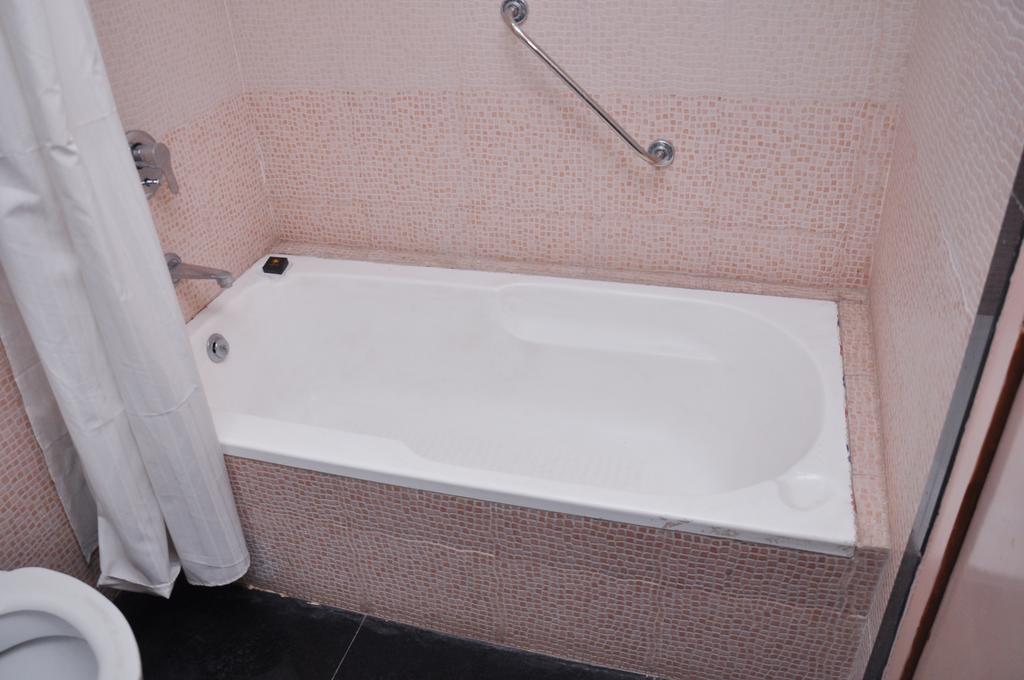 Hotel Abigail Regency Shirdi Exterior foto